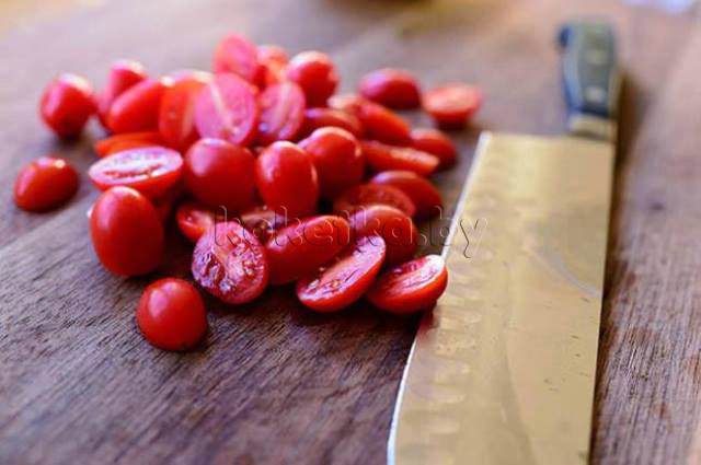 Салат с курицей и помидорами Салат с курицей и помидорами